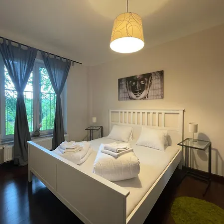 Moser 2106 卡罗维发利